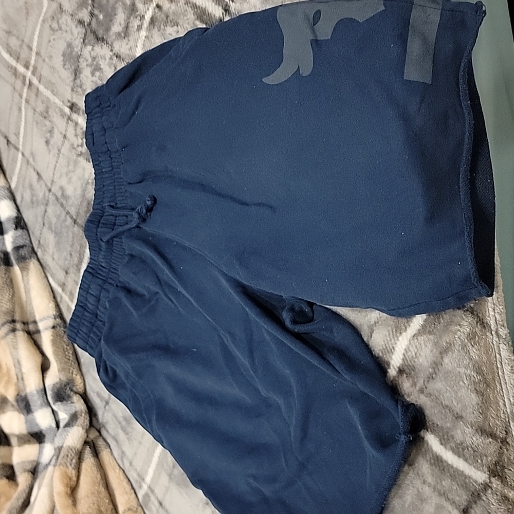 Underarmour rock shorts